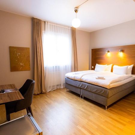 Hotell Hjalmar Еребру Екстер'єр фото