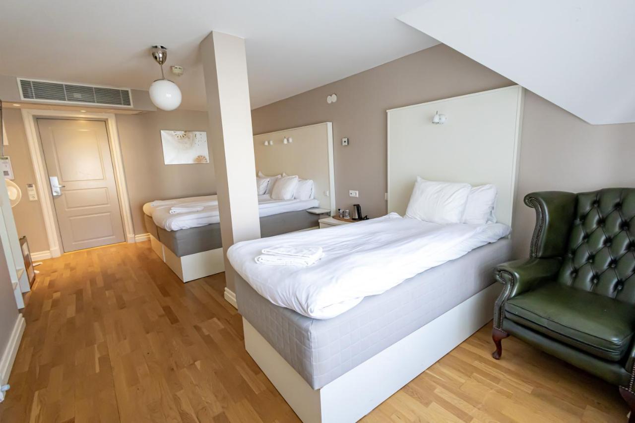 Hotell Hjalmar Еребру Екстер'єр фото