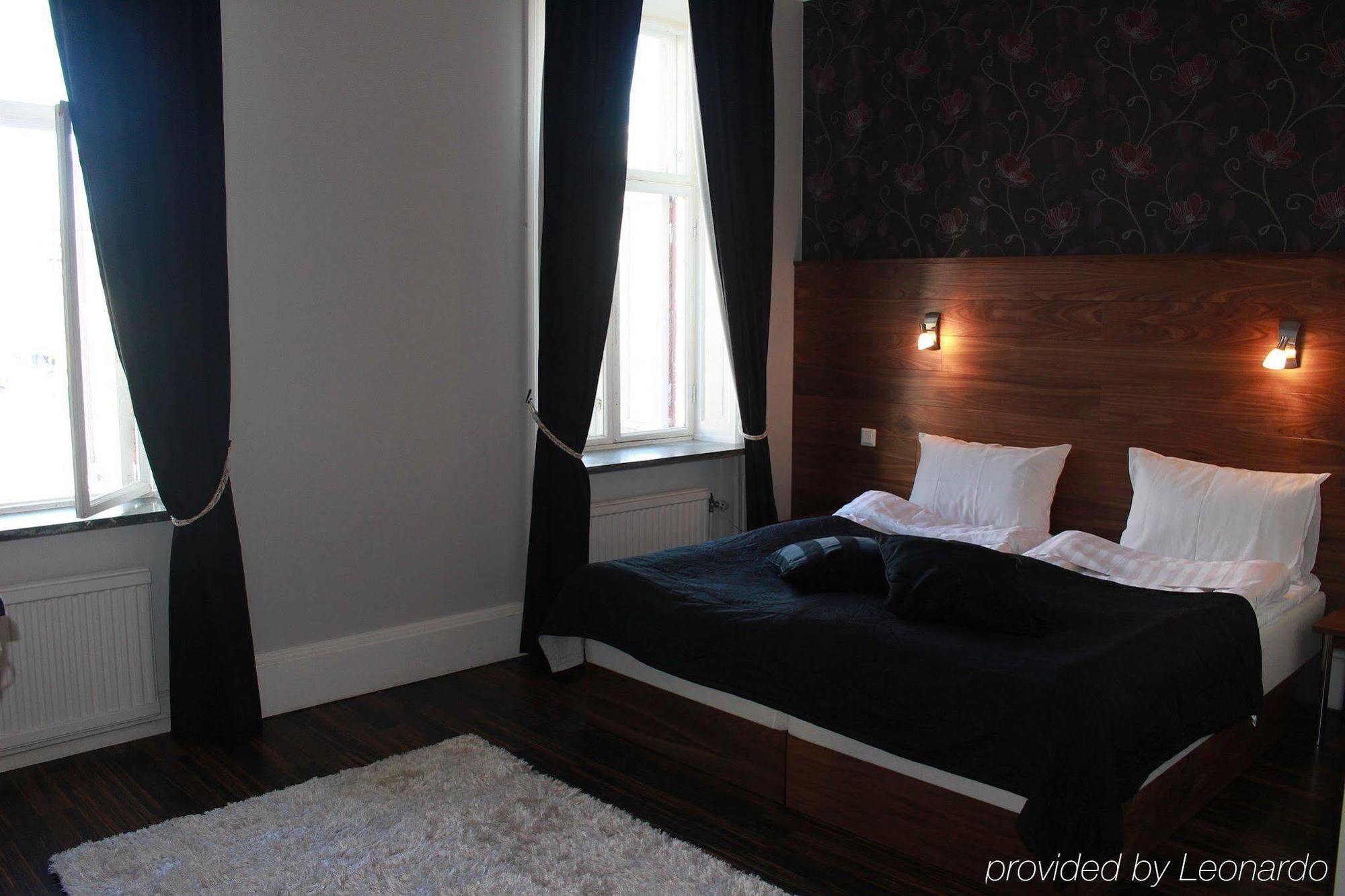 Hotell Hjalmar Еребру Екстер'єр фото