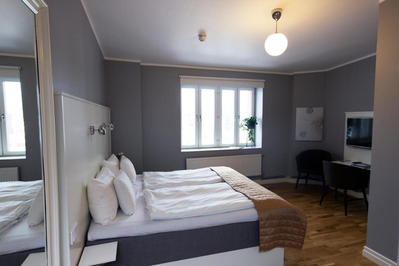 Hotell Hjalmar Еребру Екстер'єр фото