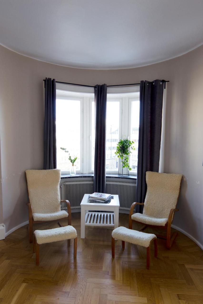 Hotell Hjalmar Еребру Екстер'єр фото